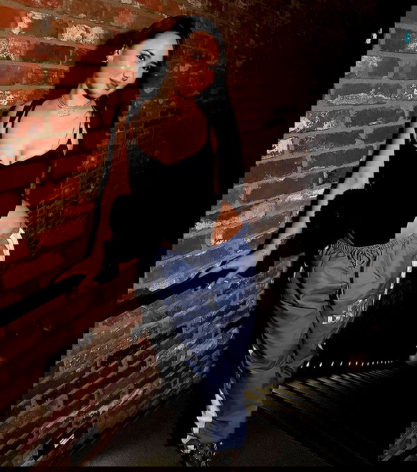 victoriarawlings image ~ Altpins