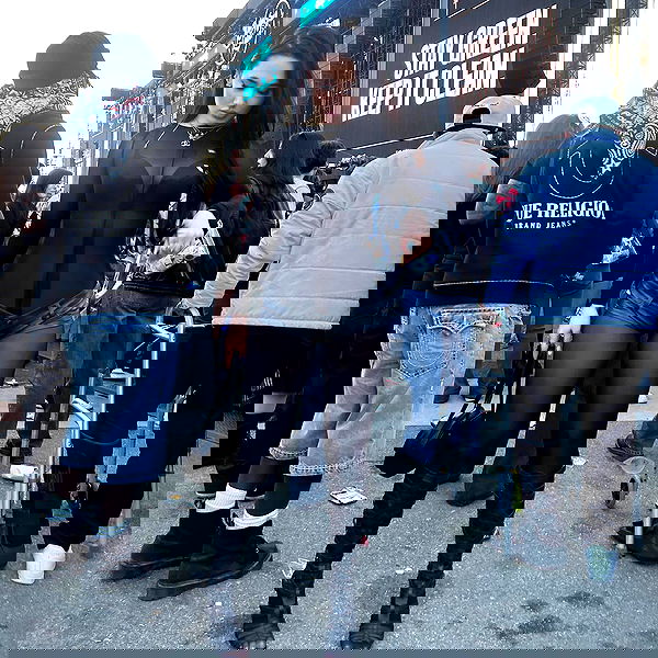 victoriarawlings image ~ Altpins