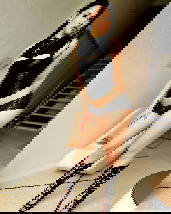 victoriarawlings image ~ Altpins