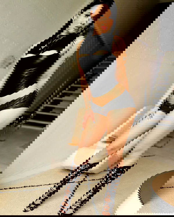 victoriarawlings image ~ Altpins