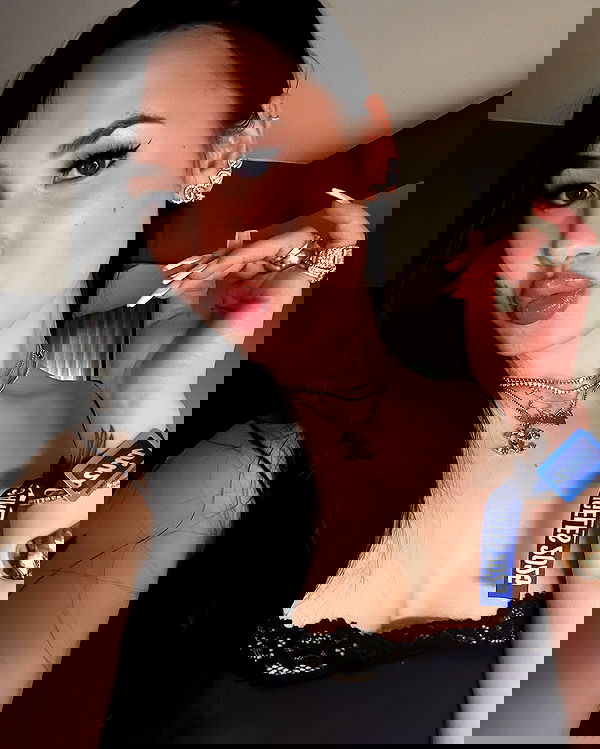 victoriarawlings image ~ Altpins