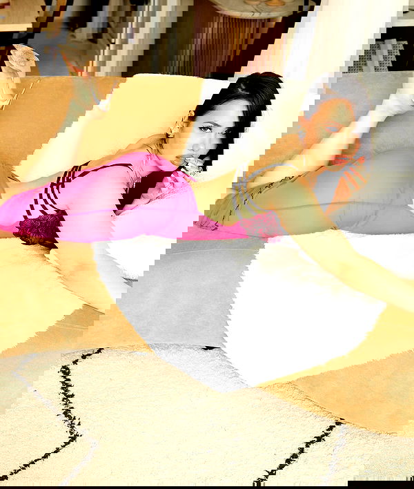 victoriarawlings image ~ Altpins