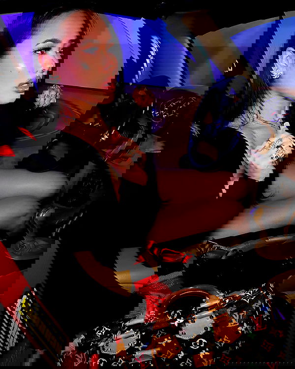 victoriarawlings image ~ Altpins