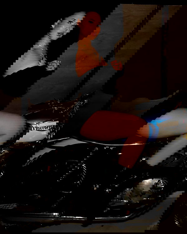 victoriarawlings image ~ Altpins