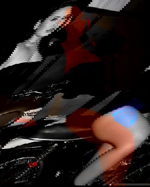 victoriarawlings image ~ Altpins