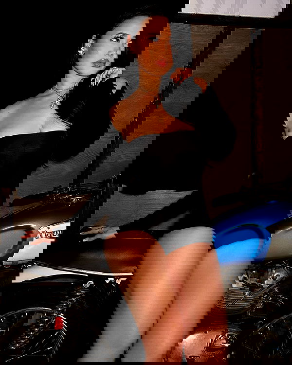 victoriarawlings image ~ Altpins