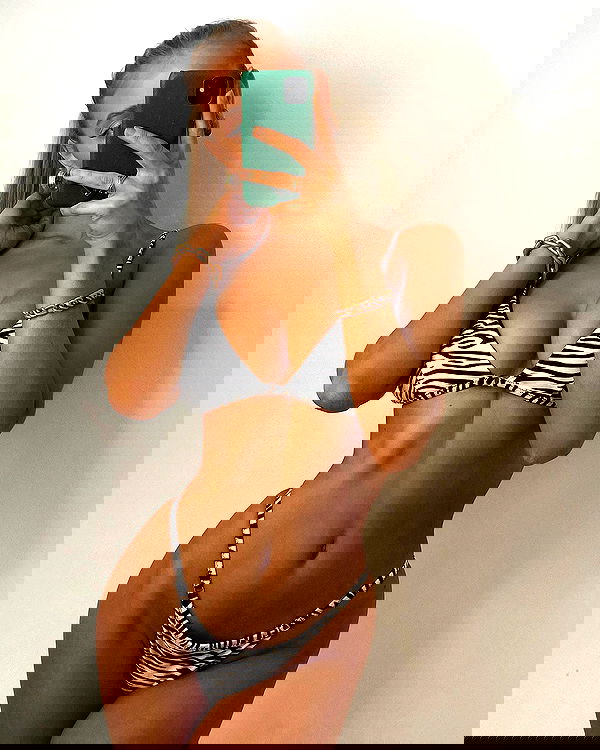 victoriaturnerr image ~ Altpins