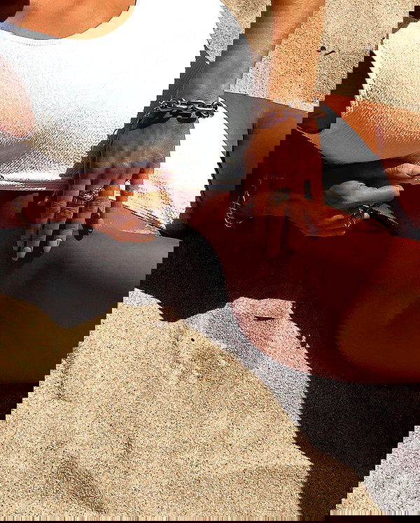 victoriaturnerr image ~ Altpins