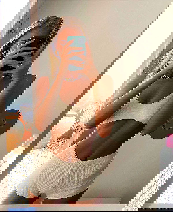 victoriaturnerr image ~ Altpins