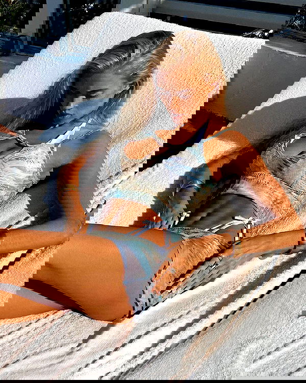 victoriaturnerr image ~ Altpins