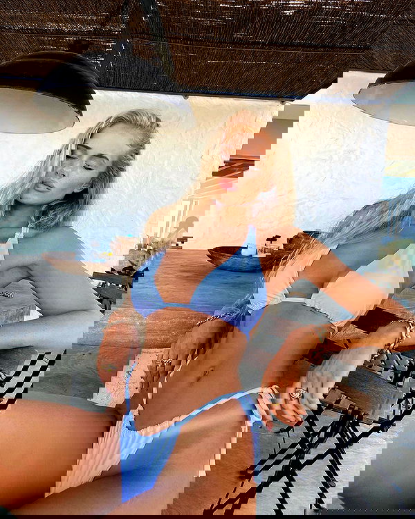 victoriaturnerr image ~ Altpins