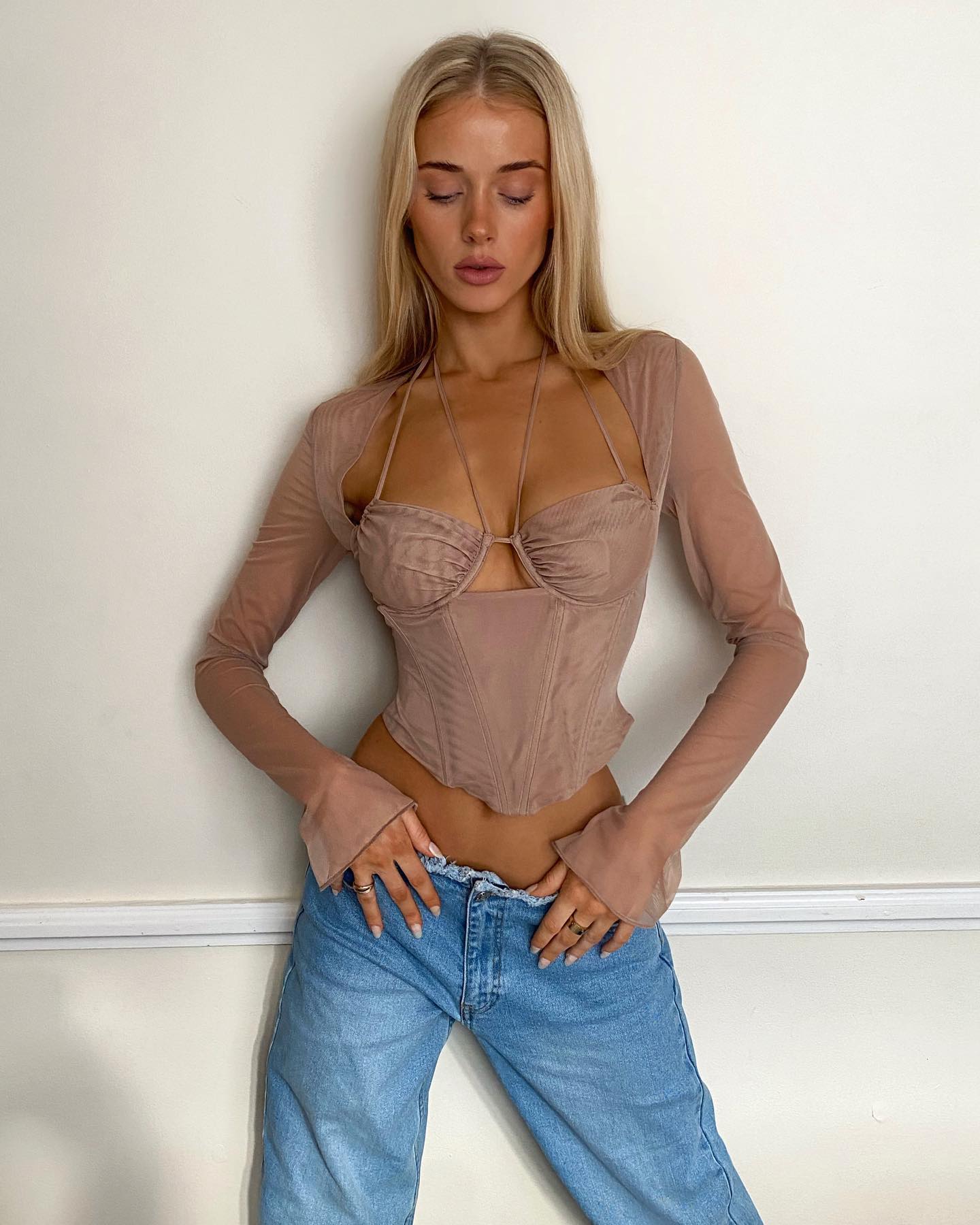 victoriaturnerr instagram image archive image