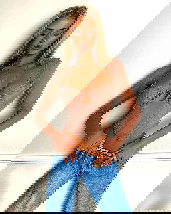 victoriaturnerr image ~ Altpins