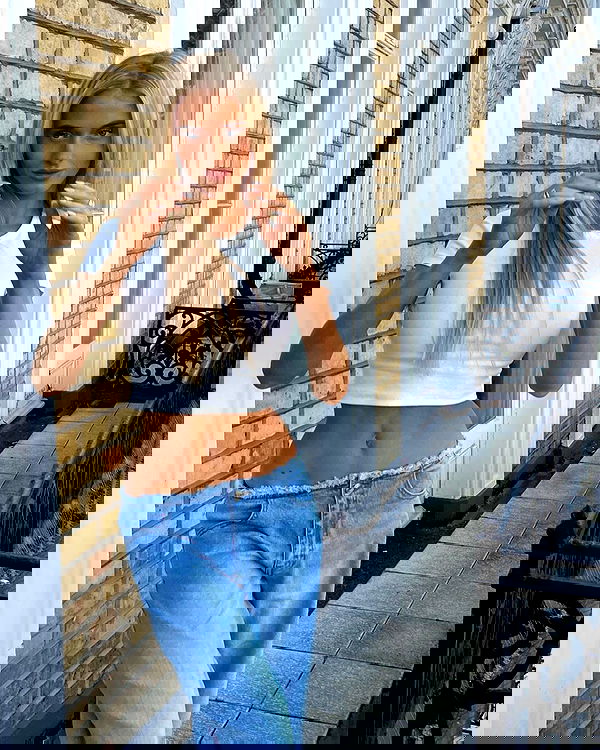 victoriaturnerr image ~ Altpins