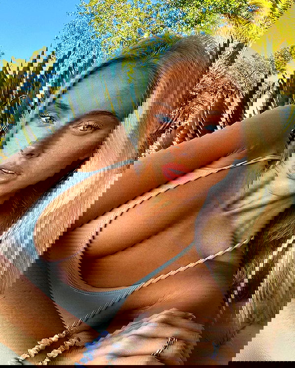 victoriaturnerr image ~ Altpins