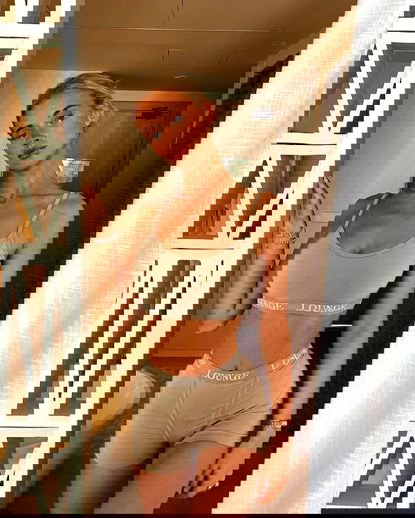 victoriaturnerr image ~ Altpins