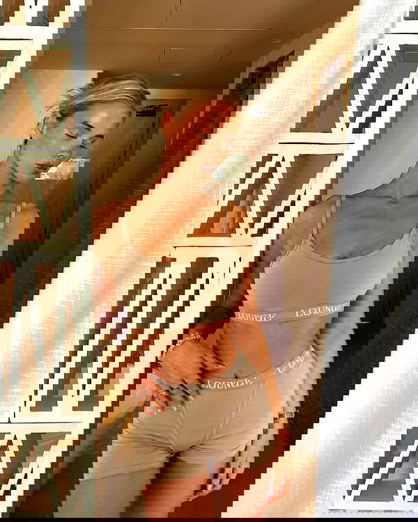 victoriaturnerr image ~ Altpins