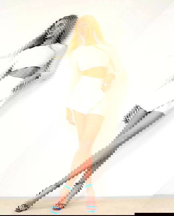 victoriaturnerr image ~ Altpins