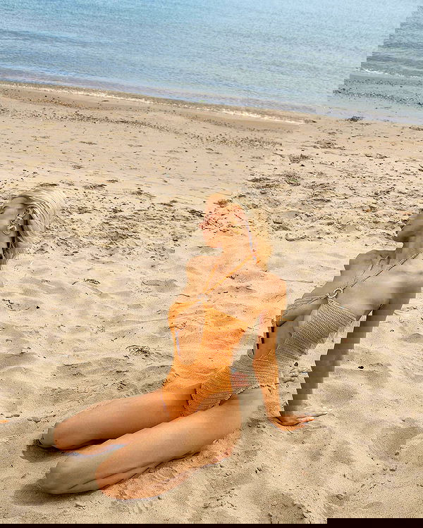 victoriaturnerr image ~ Altpins