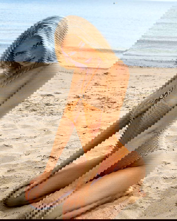 victoriaturnerr image ~ Altpins