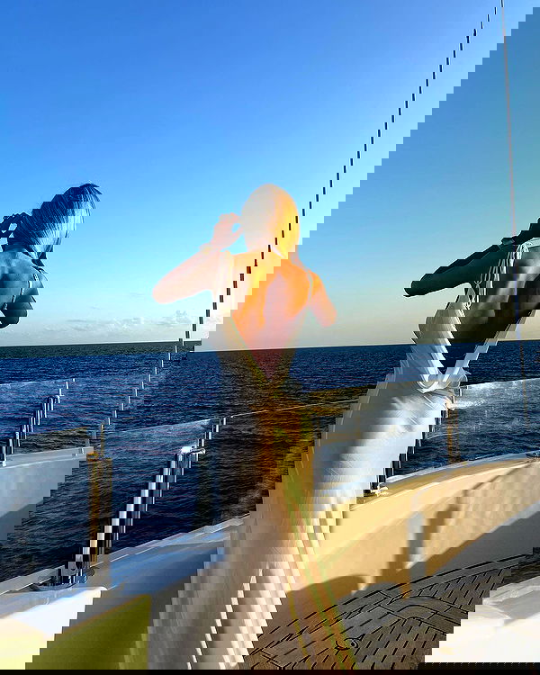 victoriaturnerr image ~ Altpins