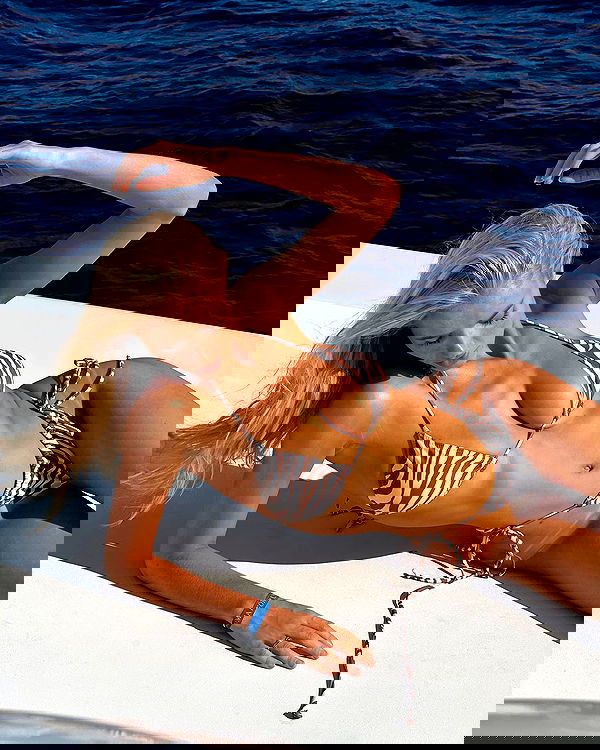 victoriaturnerr image ~ Altpins