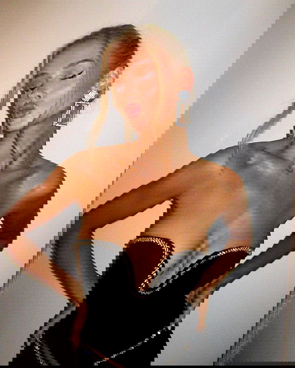 victoriaturnerr image ~ Altpins