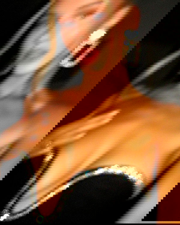 victoriaturnerr image ~ Altpins