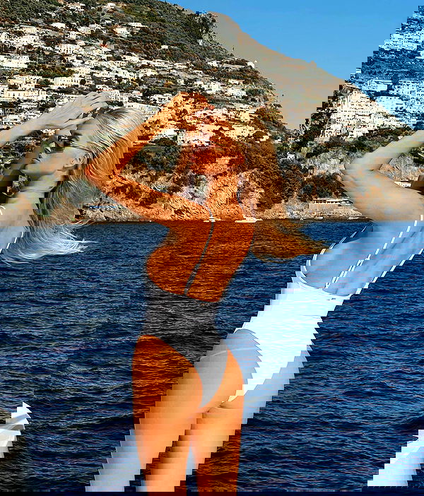 victoriaturnerr image ~ Altpins