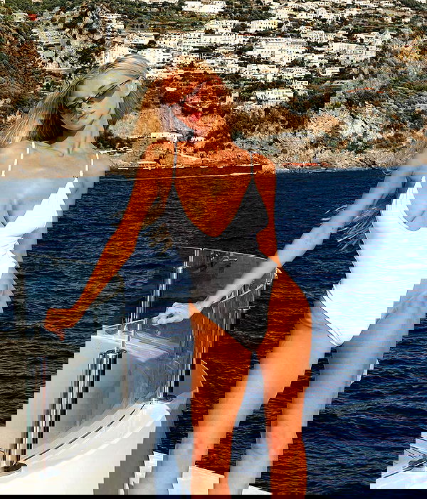 victoriaturnerr image ~ Altpins