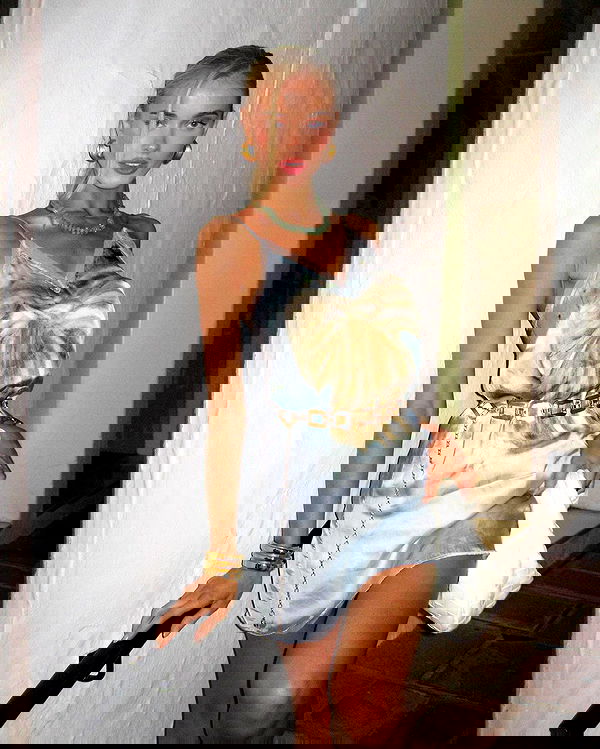 victoriaturnerr image ~ Altpins