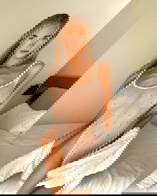 victoriaturnerr image ~ Altpins