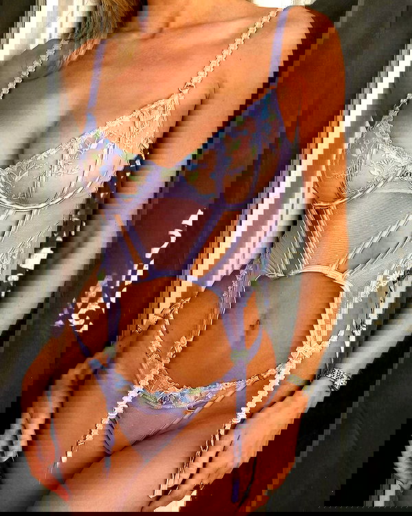 victoriaturnerr image ~ Altpins