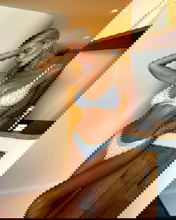 victoriaturnerr image ~ Altpins