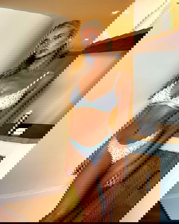 victoriaturnerr image ~ Altpins