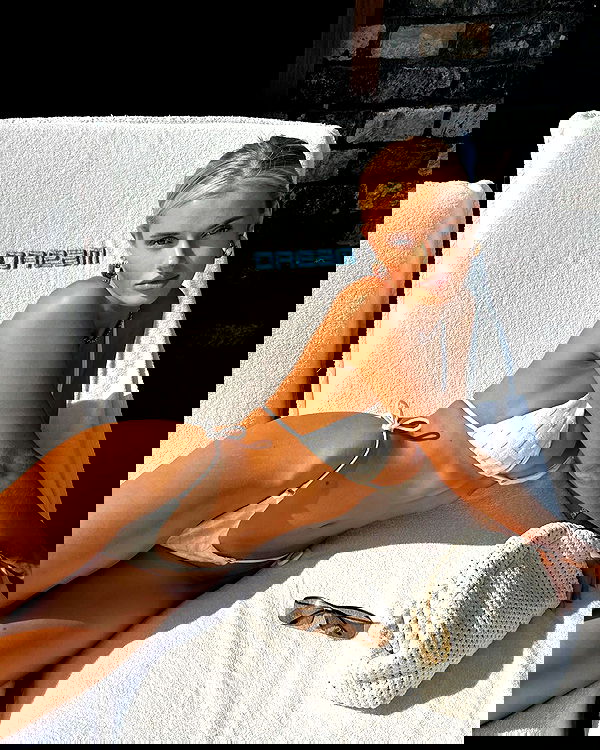 victoriaturnerr image ~ Altpins