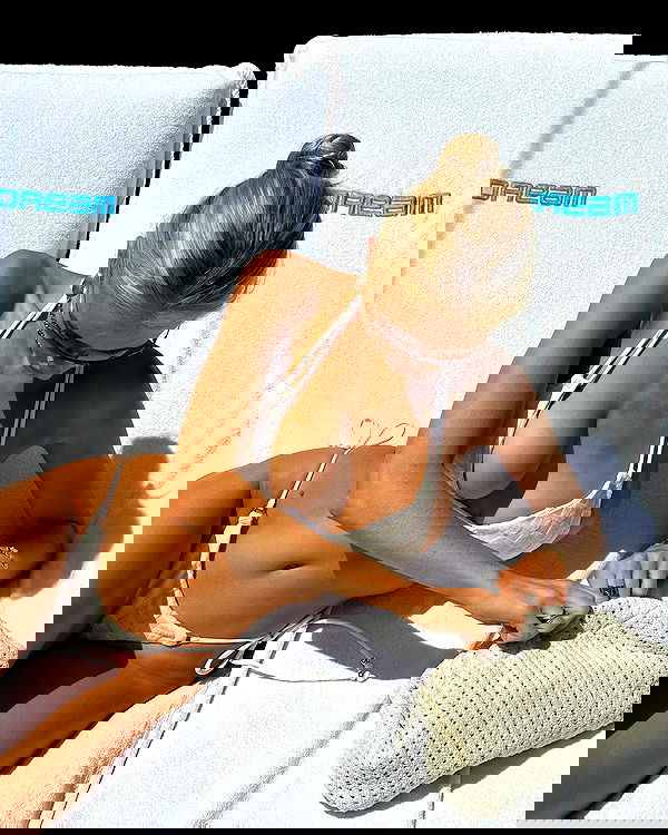 victoriaturnerr image ~ Altpins