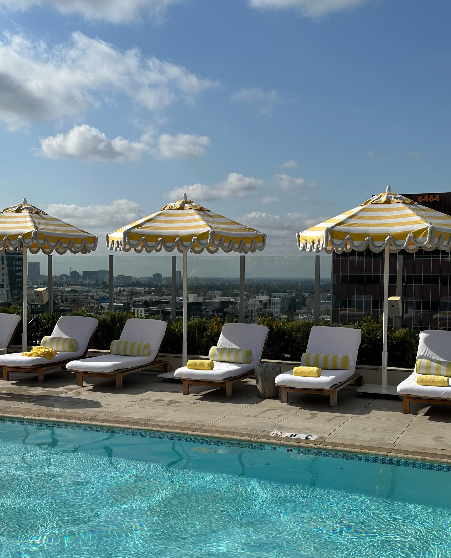 victoriaturnerr instagram image archive image