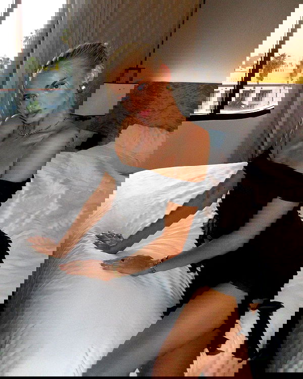 victoriaturnerr image ~ Altpins