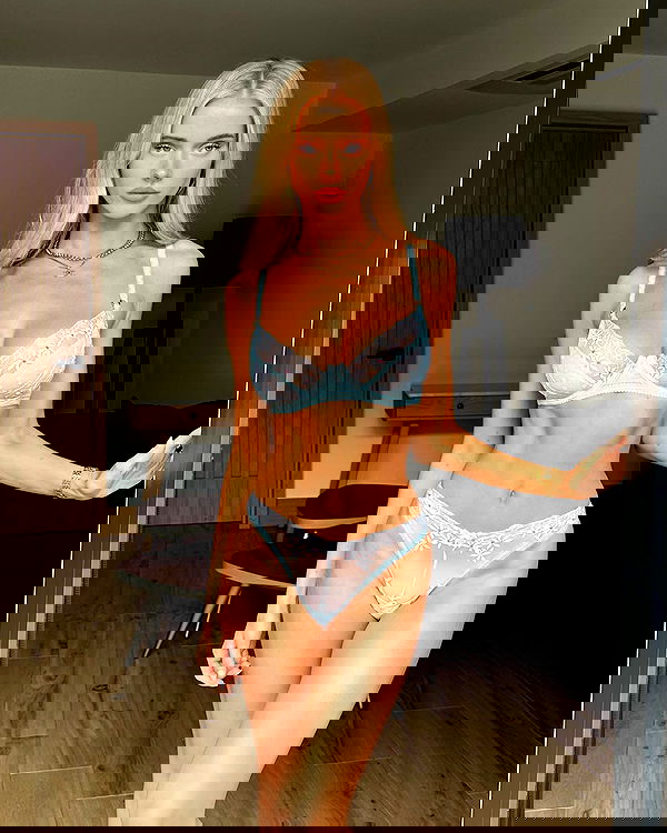 victoriaturnerr image ~ Altpins