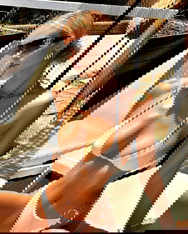 victoriaturnerr image ~ Altpins