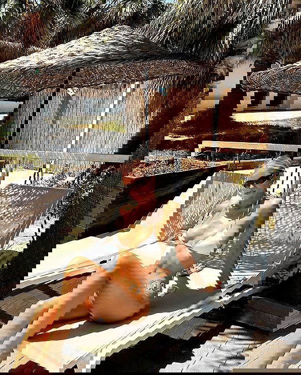 victoriaturnerr image ~ Altpins