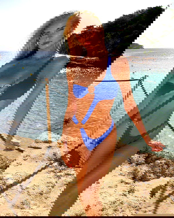 victoriaturnerr image ~ Altpins