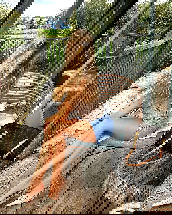 victoriaturnerr image ~ Altpins