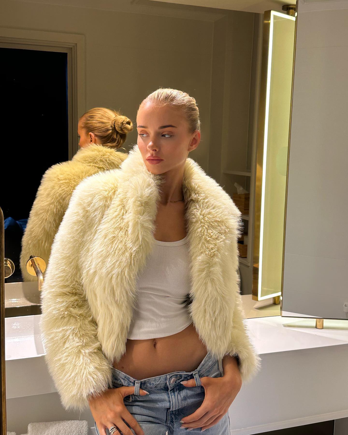 victoriaturnerr instagram image archive image