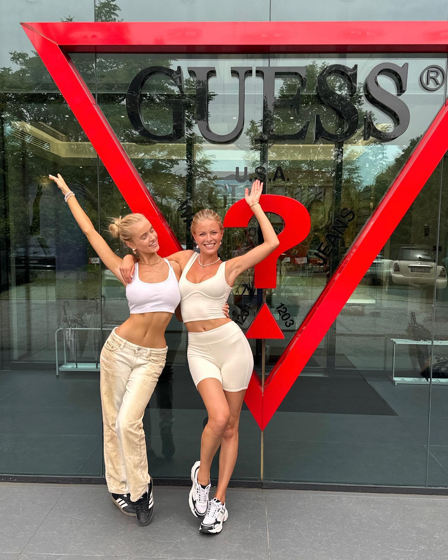 victoriaturnerr instagram image archive image