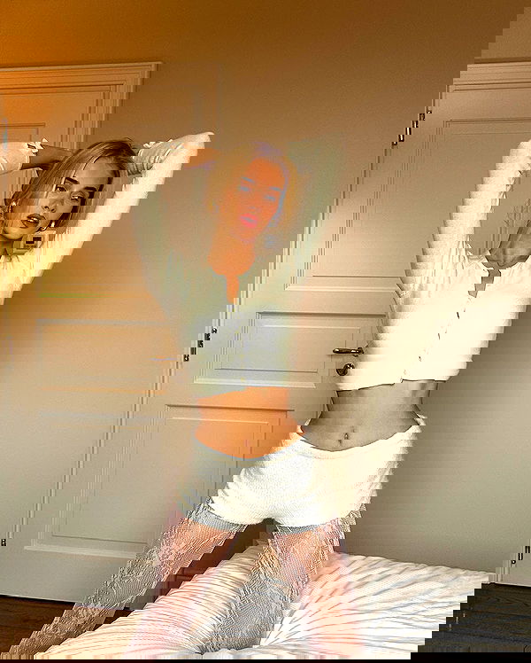 victoriaturnerr image ~ Altpins