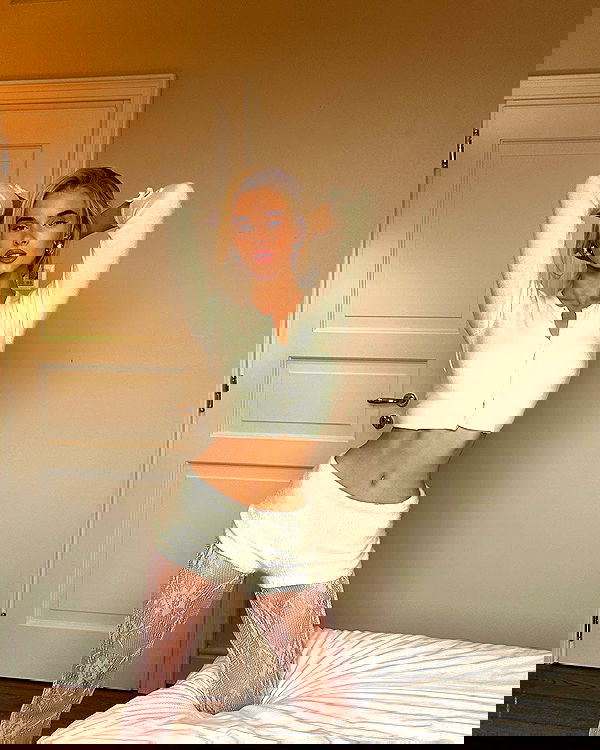 victoriaturnerr image ~ Altpins