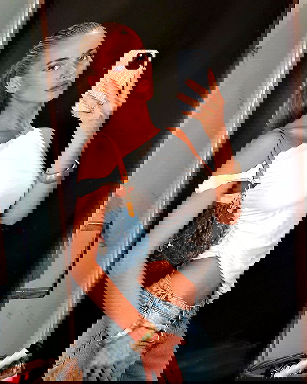 victoriaturnerr image ~ Altpins