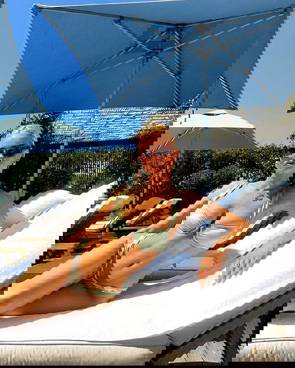 victoriaturnerr image ~ Altpins